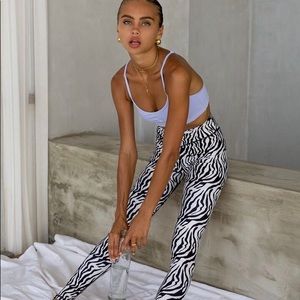Lahana Active Zeddie Zebra Leggings